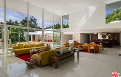 400 Castle Pl, Beverly Hills, CA 90210
