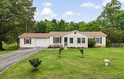 1636 Ponderosa Drive, Dandridge, TN 37725