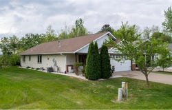 1037 Harvest Way, Lake City, MN 55041