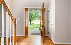 9404 Summer Wynde Ct, Louisville, KY 40272