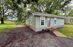 326 Walnut Street, Moulton, AL 35650