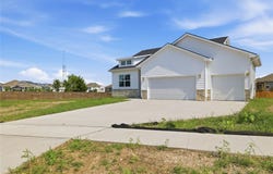 1320 NW Yorktown Drive, Waukee, IA 50263