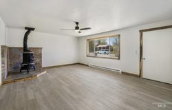 906 19th Avenue E, Jerome, ID 83338