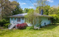 2 Pheasant Lane, East Greenbush, NY 12061