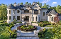 575 Chase Lane, Bloomfield Hills, MI 48304