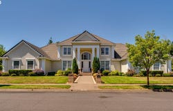 3848 MEADOW VIEW DR, Eugene, OR 97408