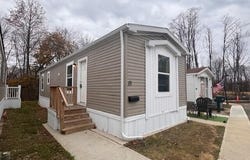 18 John Street, Hazlet, NJ 07730