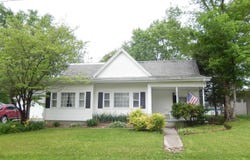 303 S Orange Street, Jonesboro, IL 62952