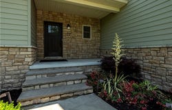 17 Squirrel Ridge, Charleston, WV 25314