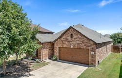 1412 Reklaw LN, Leander, TX 78641