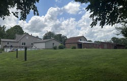 1994 Ladue Road, Jacksonville, IL 62650-6454