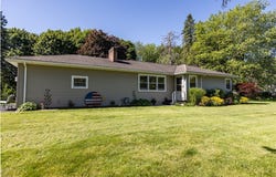 1621 Scribner Road, Penfield, NY 14526