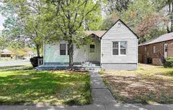 2227 AVENUE B, Scottsbluff, NE 69361
