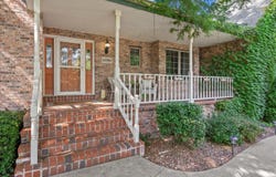 13260 W Paddock Pkwy, New Berlin, WI 53151