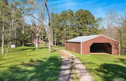858 Wayne RM, Silva, MO 63964