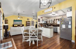 177 Lakeview, La Vernia, TX 78121