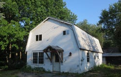 1 2nd Street, Milo, ME 04463