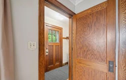 926 N 19th Avenue E, Duluth, MN 55812