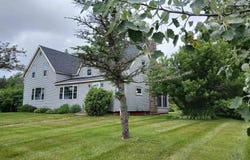 1561 Main Street, Pittsburg, NH 03592