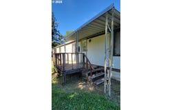 47439 SCHOOL ST, Oakridge, OR 97463