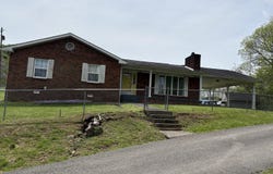 102 Locust Street, Manchester, KY 40962
