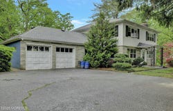 4 June Place, Aberdeen, NJ 07747