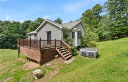 500 Quail Hill Rd, Bullskin Twp, PA 15469