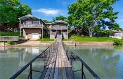 31501 Forthview Drive, Edwards, MO 65326