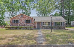 47 Azalea Dr, Hampton, VA 23669