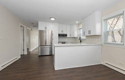 11015 S LLOYD Drive, Worth, IL 60482