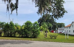 110 E 2ND AVENUE, PIERSON, FL 32180