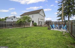 119 S CARLISLE STREET, NEW BLOOMFIELD, PA 17068