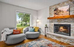 4372 Hunsberger Avenue NE, Grand Rapids, MI 49525