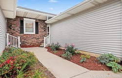 221 Pippin Drive NW, Sparta, MI 49345