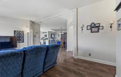 1000 S MCKERN Ct, Newberg, OR 97132