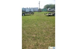 303-309 W Austin Avenue lot: 14, Seadrift, TX 77983