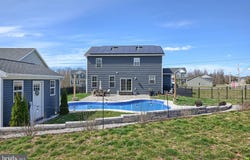 6 LOBELL ROAD, ABBOTTSTOWN, PA 17301