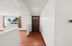 1163 N 3rd Street, Central Point, OR 97502
