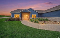 3901 Travers Circle, Manhattan, KS 66503