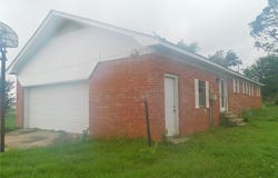 700 E Ozark Street, Morris, OK 74445