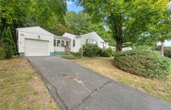 268 Old County Road, Smithfield, RI 02917