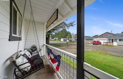 1202 N 1ST Ave, RockawayBeach, OR 97136