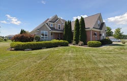 198 W Auburn Trail, Brighton, MI 48114