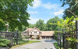 900 TUCKER LANE, ASHTON, MD 20861