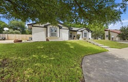 6514 Circo Drive, De Cordova, TX 76049