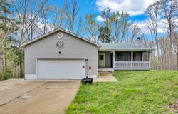 108 W Bobcat Ln, WILDER, TN 38589
