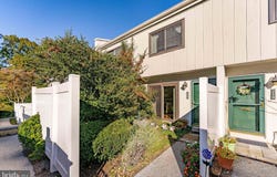 209 SUMMIT HOUSE, WEST CHESTER, PA 19382
