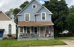 3569 Independence Road, Cleveland, OH 44105