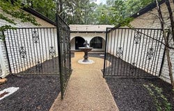 3770 SOUTH LOOP Drive, Pineville, LA 71360