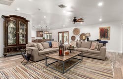 8031 N 12TH Avenue, Phoenix, AZ 85021